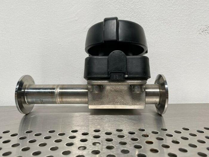 Used SED 985-16-27-30-42-00 Stainless Steel Manual Diaphragm Valve w/ 1" Sanitary Fit