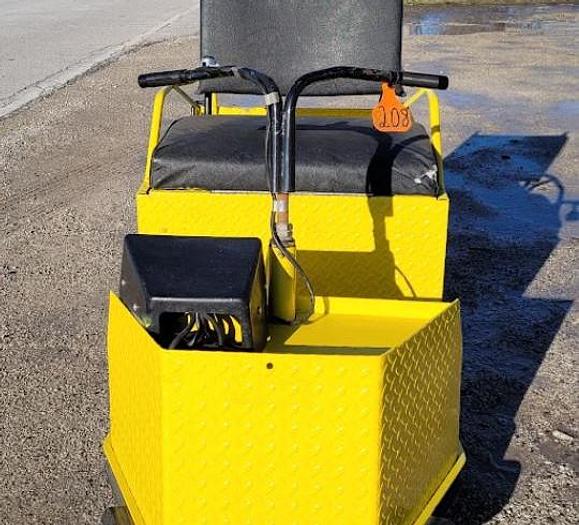 Used 1989 Cushman Minute Miser