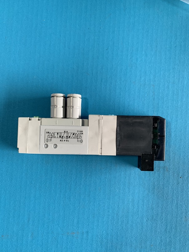 Used Koganei Solenoid Valve F10T4-PL3