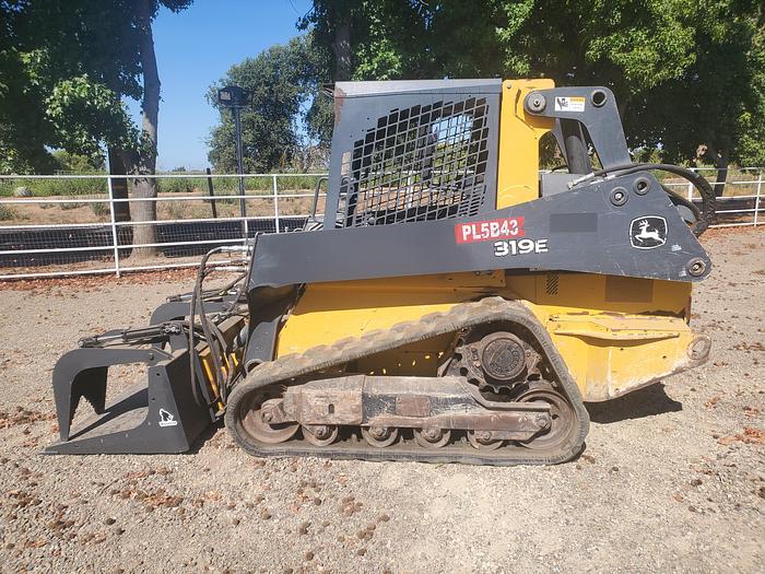 Used 2015 John Deere 319E
