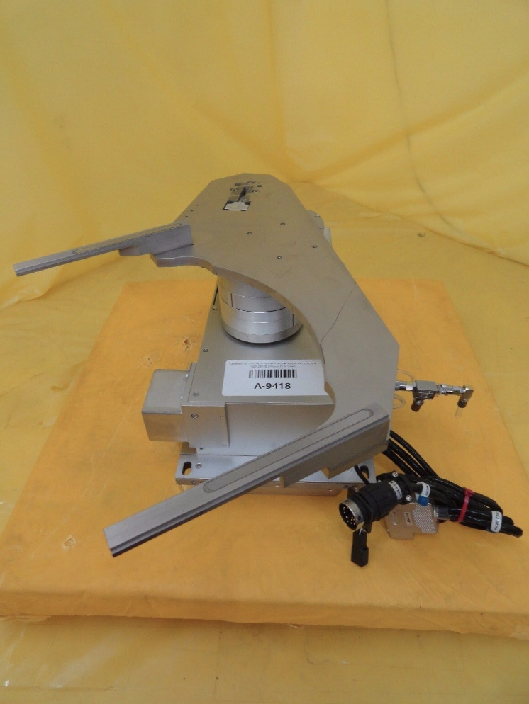 Used Kawasaki NS110C-B001 Chuckbot 4K192-238-4 NSR-S307E 300mm DUV Used