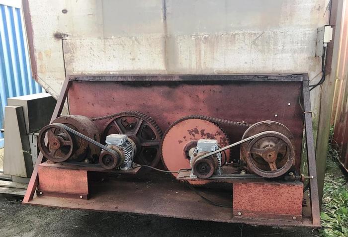 Used Binge (hopper) – for 30 m3 of meat discards. This binge contains two stainless steel (new) conveyors – each controlled by separate Reynold gear motors.