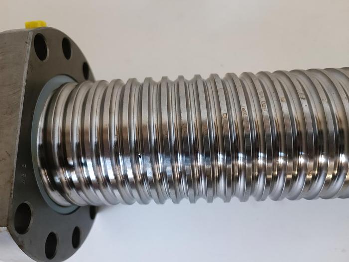 Geschliffener Präzisions Kugelgewindetrieb, D83mm, 1180mm, Blis, neu