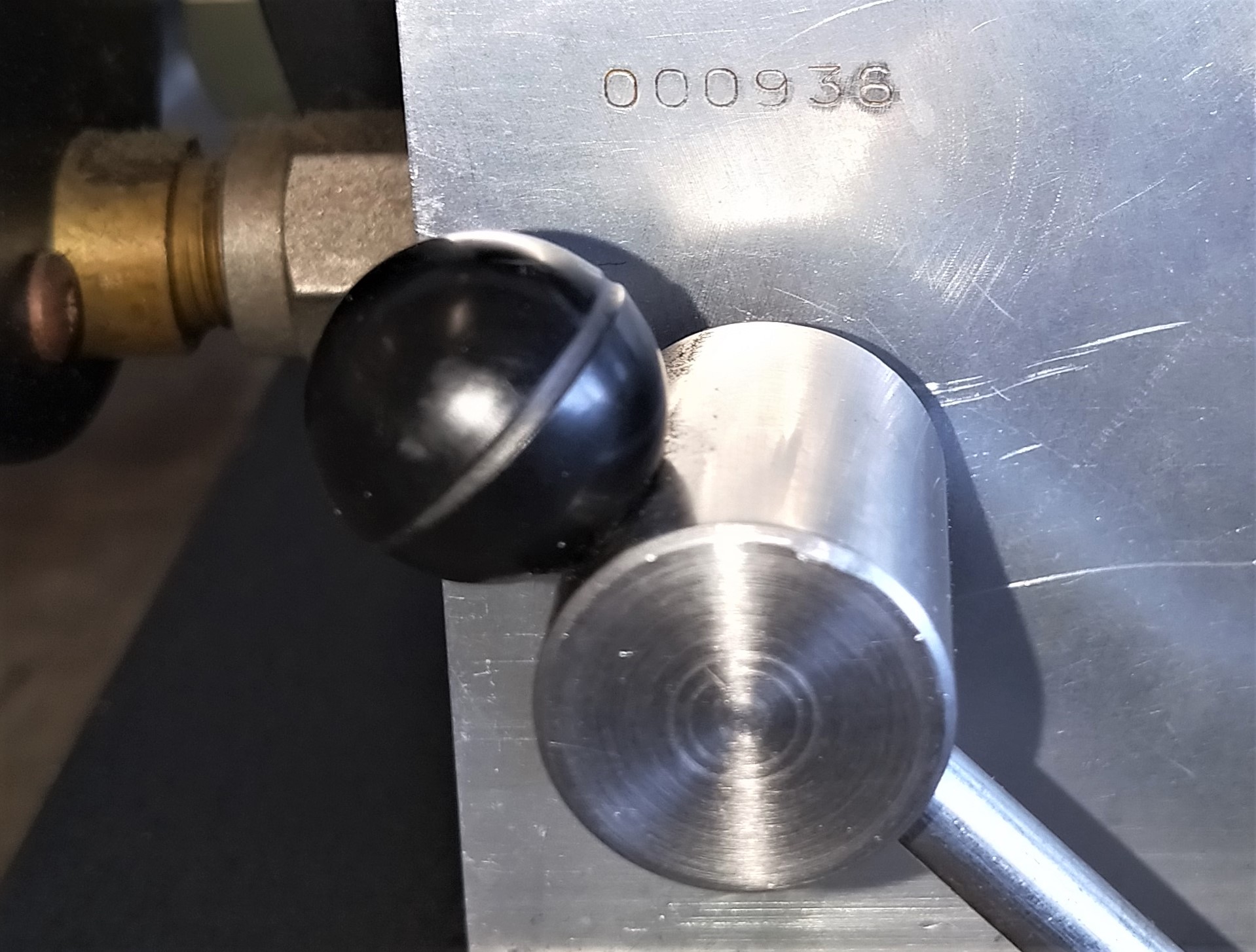 Used RIIC 25-Ton Hydraulic Ring Press