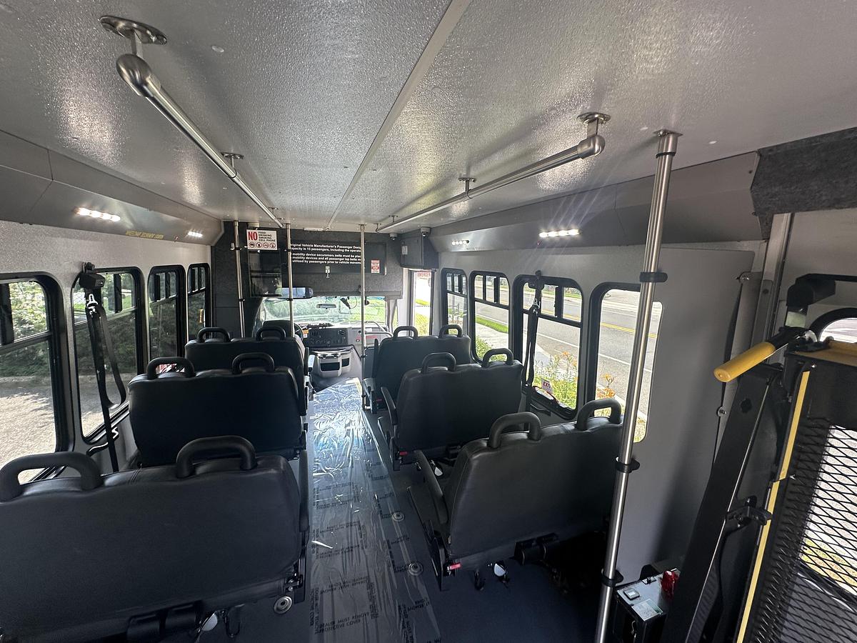 Refurbished 2017 Ford E-450