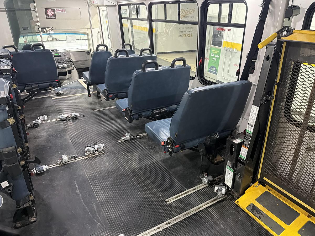 Used Ford E-450 16/6 Wheelchair Shuttle Bus