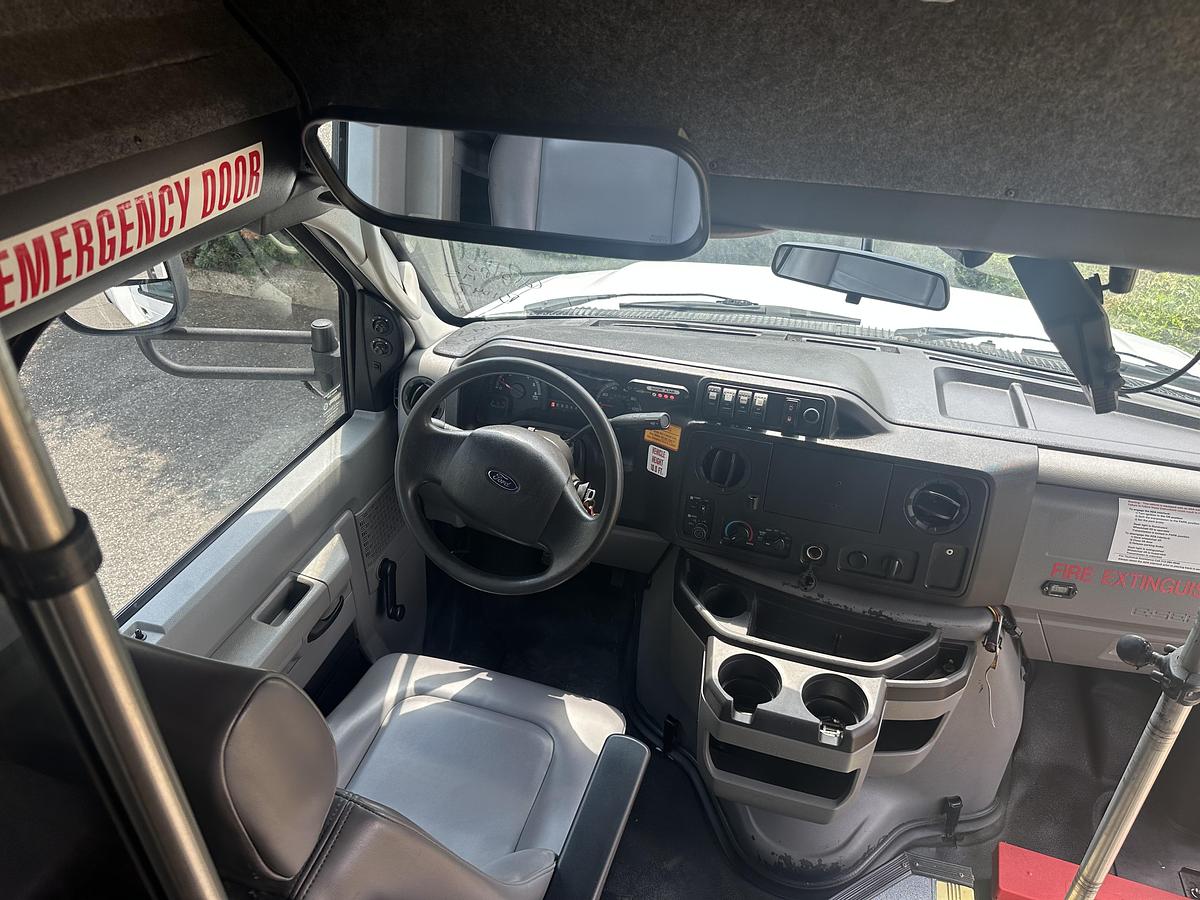 Refurbished 2017 Ford E-450