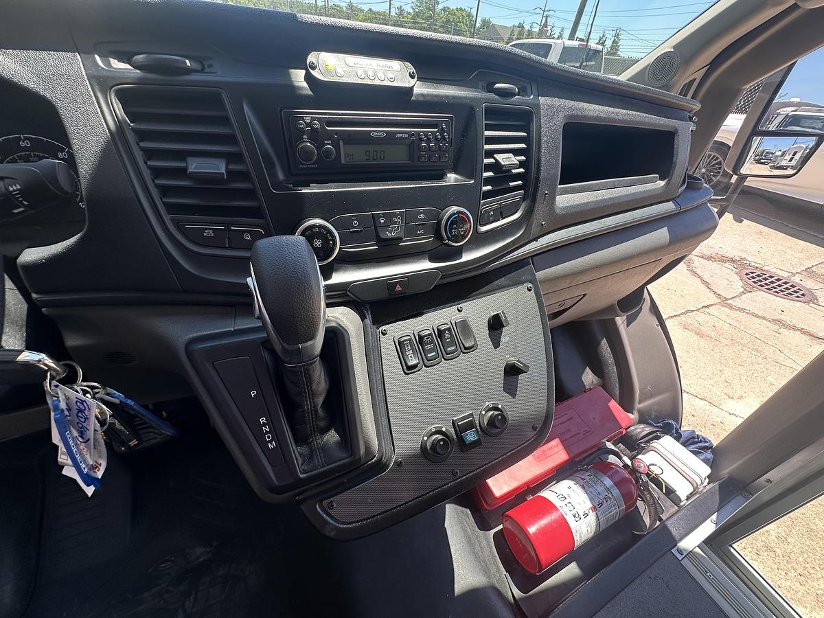 Refurbished 2020 FORD Transit 8/4