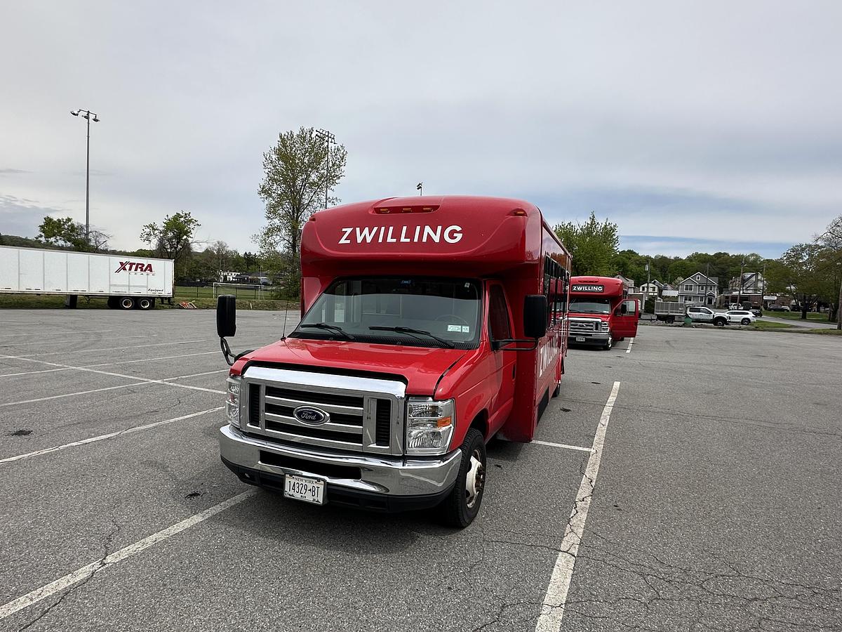 Used 2019 Ford E-450 24 Passenger Shuttle Bus W/Luggage