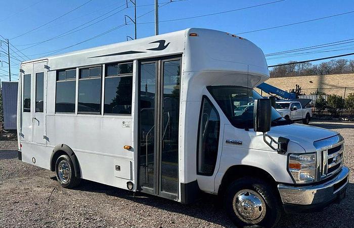 Refurbished 2016 Ford E-450 NON CDL 12/4 WHEELCHAIR SHUTTLE BUS