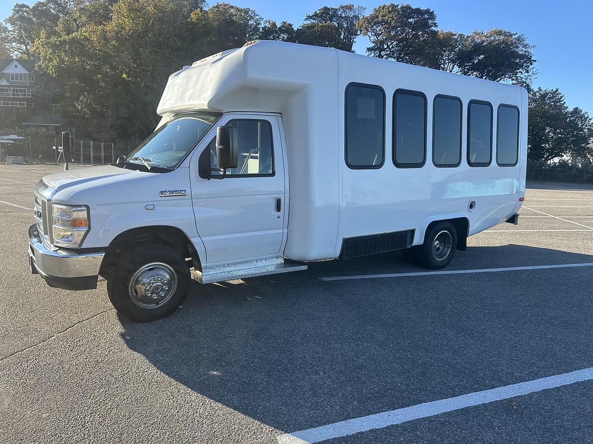 Refurbished 2018 Ford E-350 Non-CDL 13/2 Wheelchair Shuttle Bus