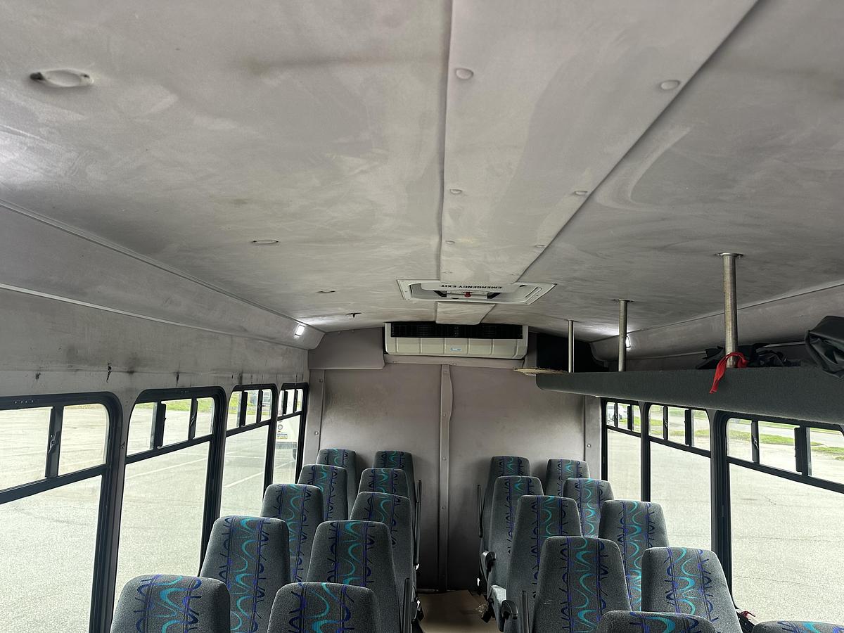 Used 2019 Ford E-450 24 Passenger Shuttle Bus W/Luggage