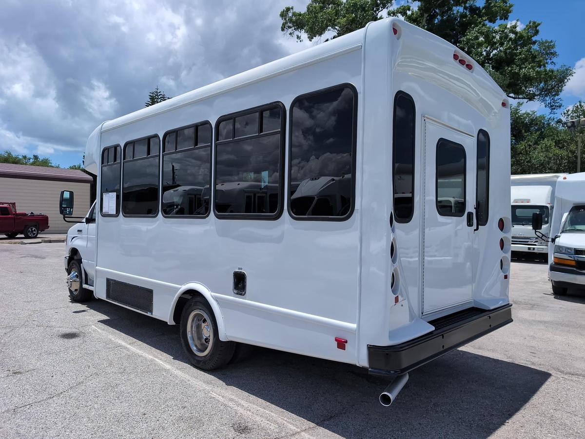 Refurbished 2017 Ford E-450 14 Passenger Shuttle Bus