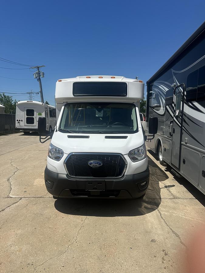 Refurbished 2020 FORD Transit 8/4