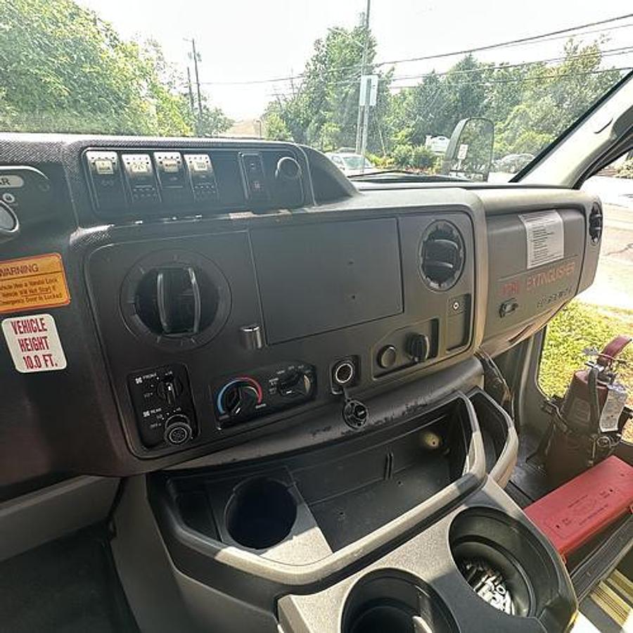 Refurbished 2017 Ford E-450 NON CDL 12 / 4 WHEELCHAIR SHUTTLE BUS