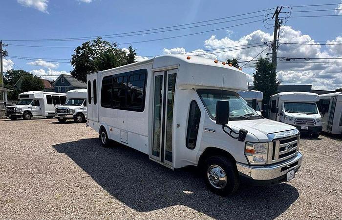 Refurbished 2016 Ford E-450 18/2 WHEELCHAIR SHUTTLE BUS