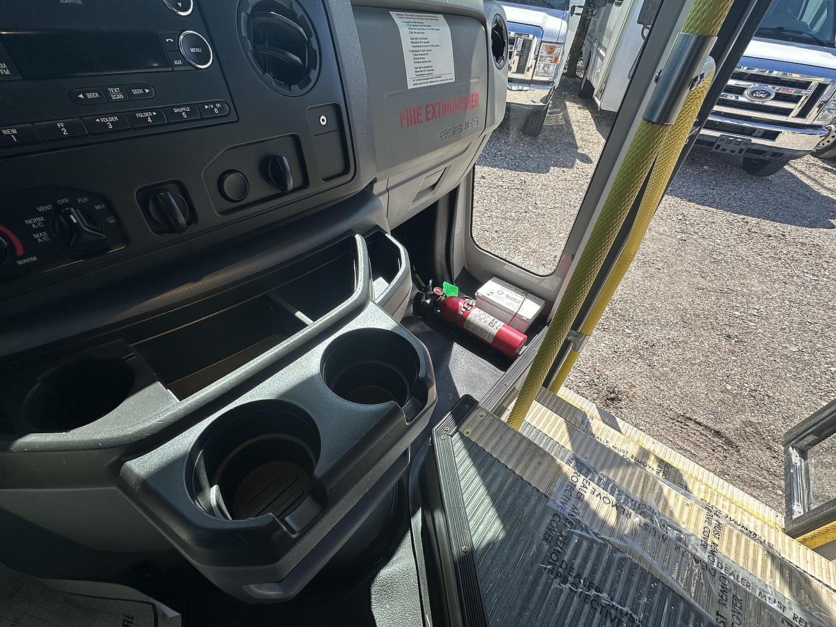 Refurbished 2017 Ford E-450