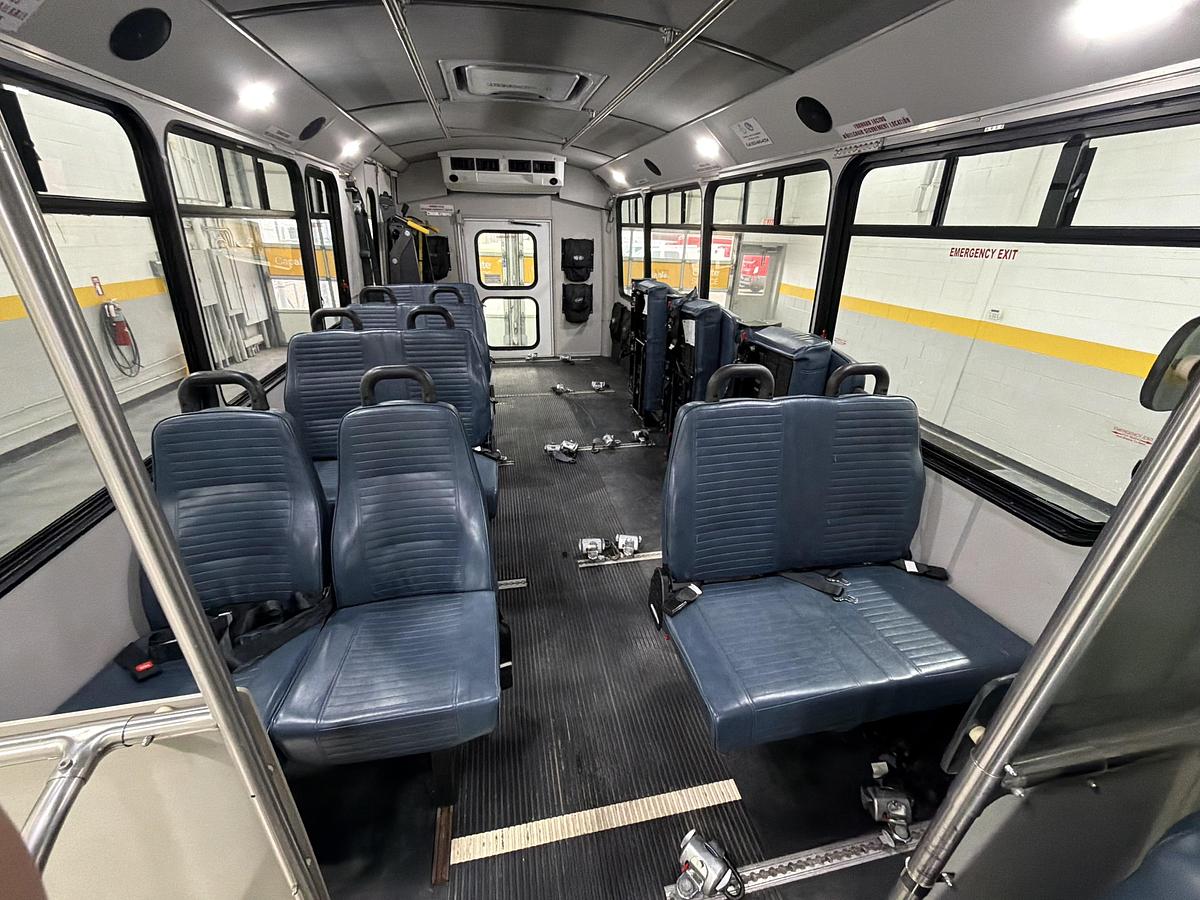 Used Ford E-450 16/6 Wheelchair Shuttle Bus