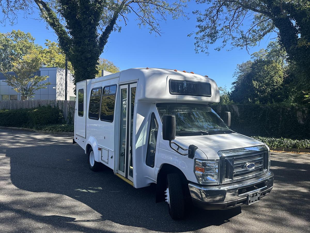 Refurbished 2016 Ford E-350 Non CDL Wheelchair Shuttle Bus