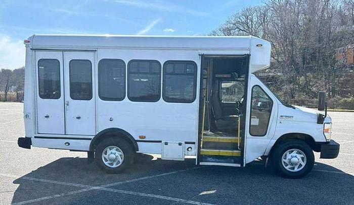Refurbished 2013 Ford E-350 Non CDL 6/2 Wheelchair Shuttle Bus