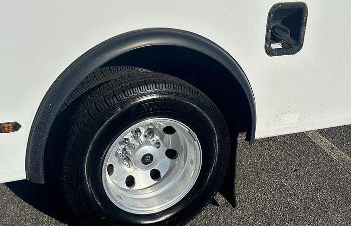 Refurbished 2016 FORD NON CDL AIRPORT SEATING 12/2 WHEELCHAIR SHUTTLE