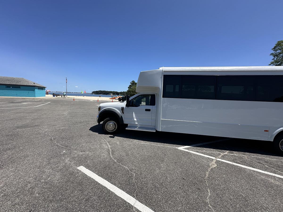 Refurbished 2018 Ford F550 Glaval Wheelchair Shuttle Bus 28 Passenger 2 Wheelchair