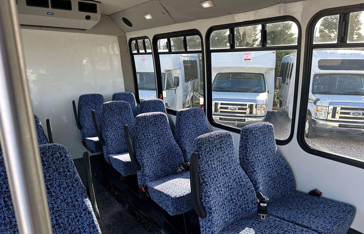 Refurbished 2012 Ford E-450 Non-CDL Shuttle Bus β 14 Pass with Luggage
