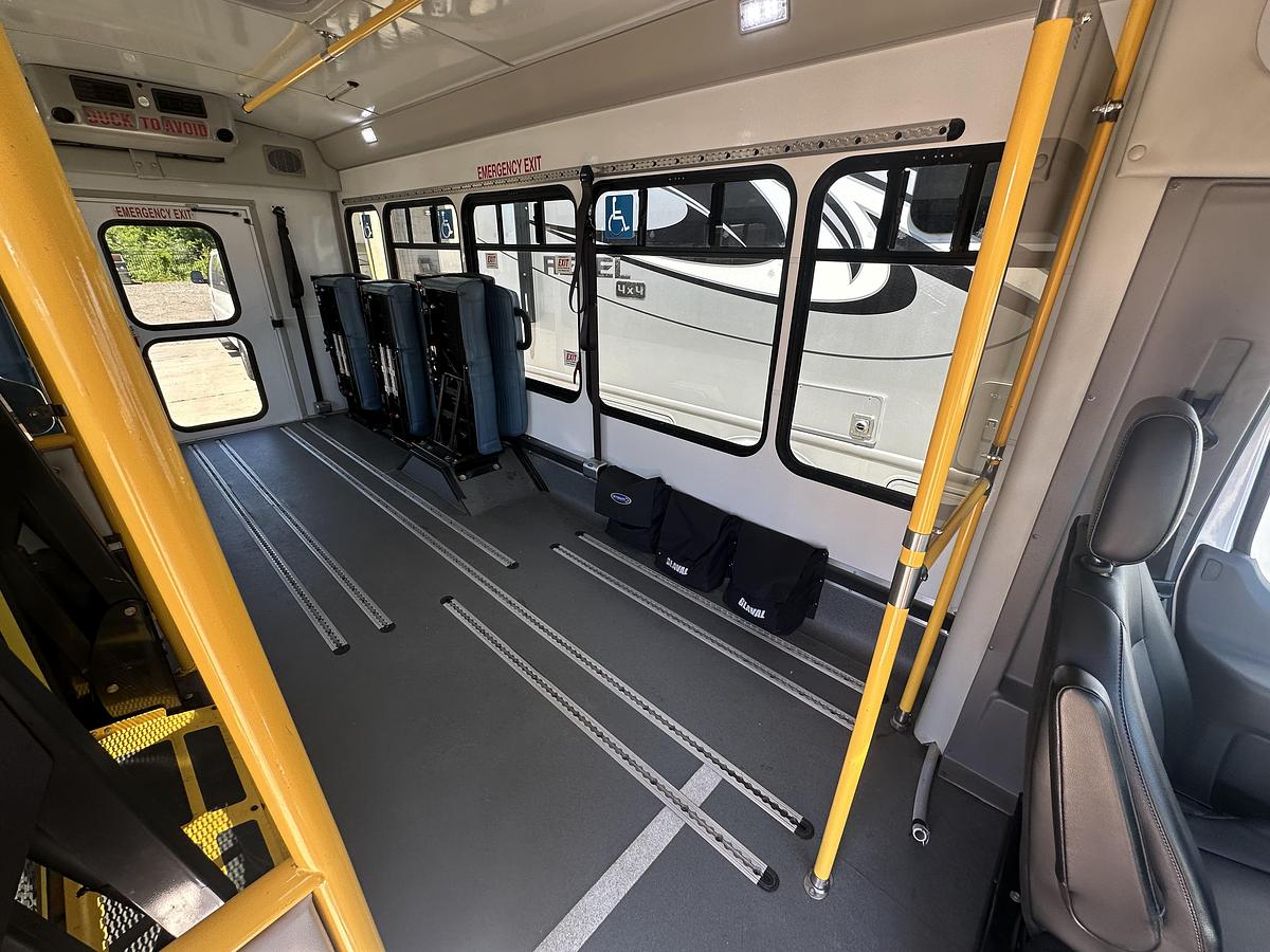 Refurbished 2020 FORD Transit 8/4