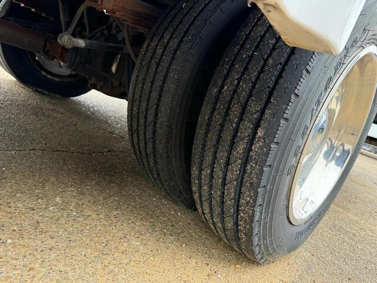 Refurbished 2012 Ford F-550 Glaval Wheelchair Shuttle Bus 30/2