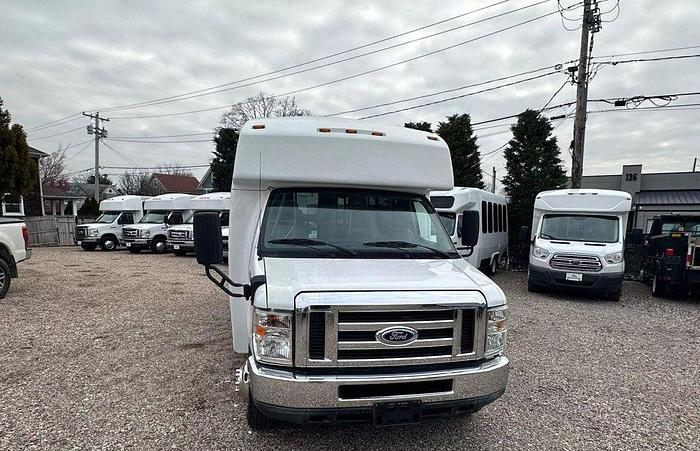 Refurbished 2015 Ford E-350 Non CDL 8/4 Wheelchair Shuttle Bus