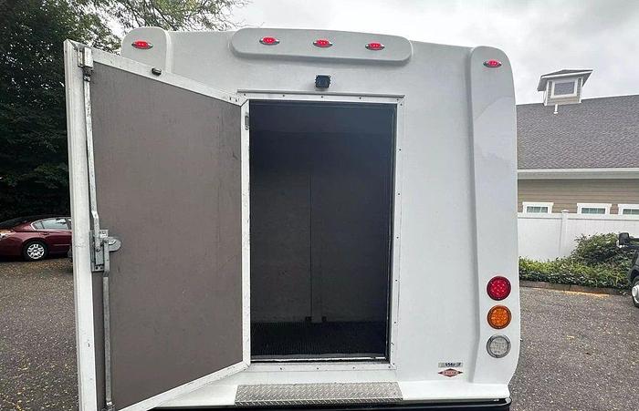 Refurbished 2021 Ford E-350 Non CDL 13/1 Wheelchair Shuttle Bus W/LUGGAGE