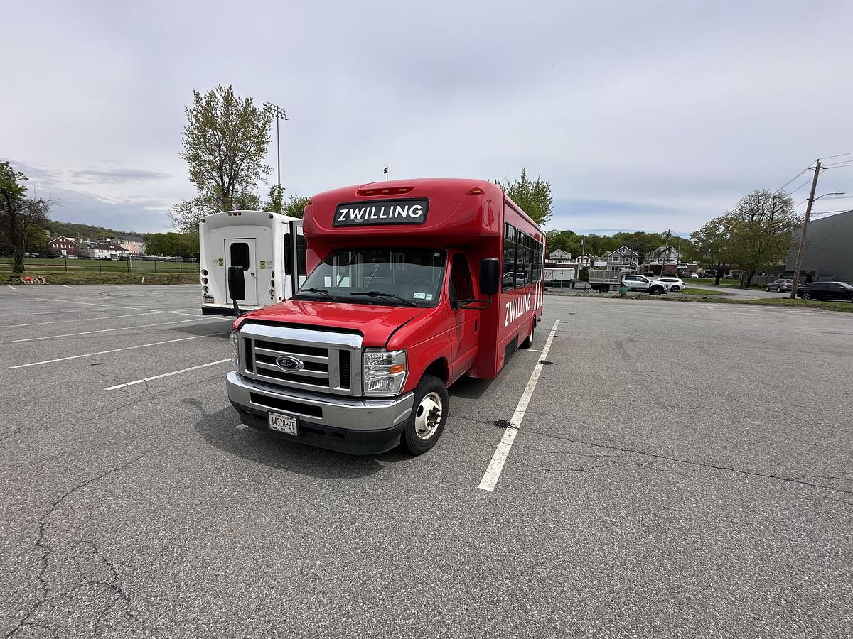 Used 2021 Ford E-450 24/2 Wheelchair Shuttle Bus