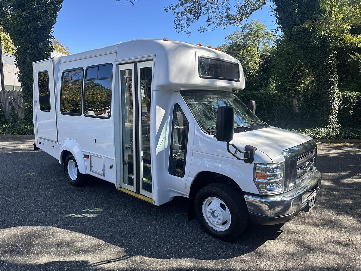 Refurbished 2016 Ford E-350 Non CDL Wheelchair Shuttle Bus