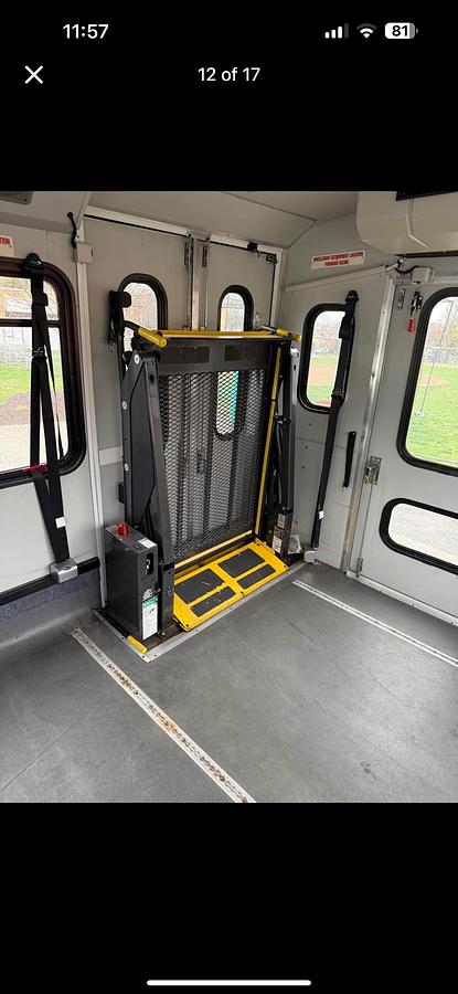 Refurbished 2015 Ford Econoline Commercial CutawayNON-CDL WHEELCHAIR SHUTTLE BUS