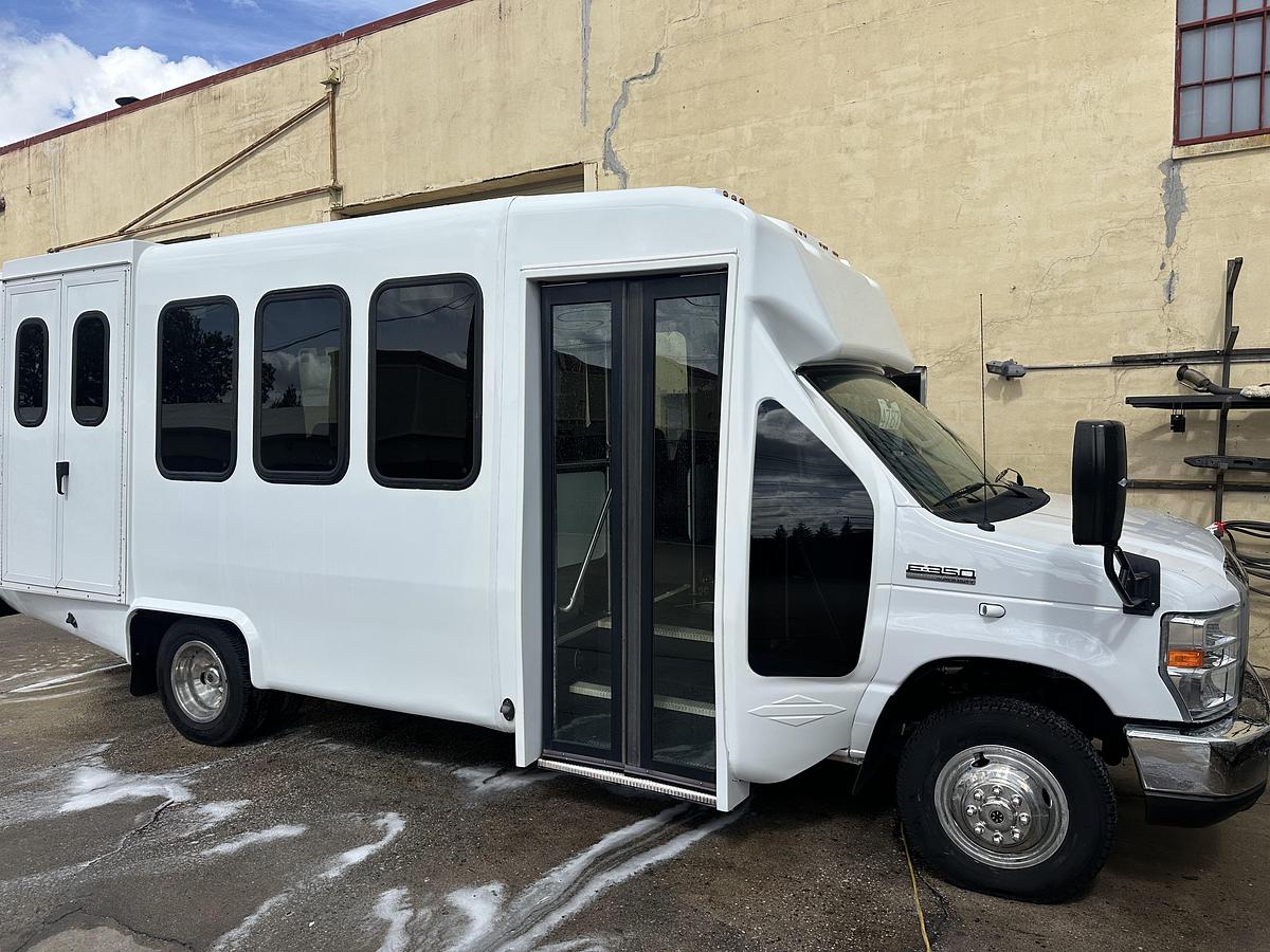 Used 2018 Ford E-350 NON CDL 13/2 Wheelchair Shuttle Bus