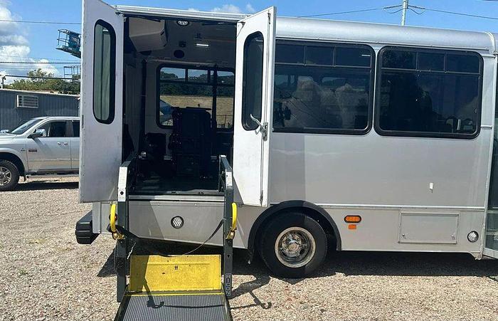 Refurbished 2017 Ford E450 NON CDL 14 / 2 WHEELCHAIR SHUTTLE BUS