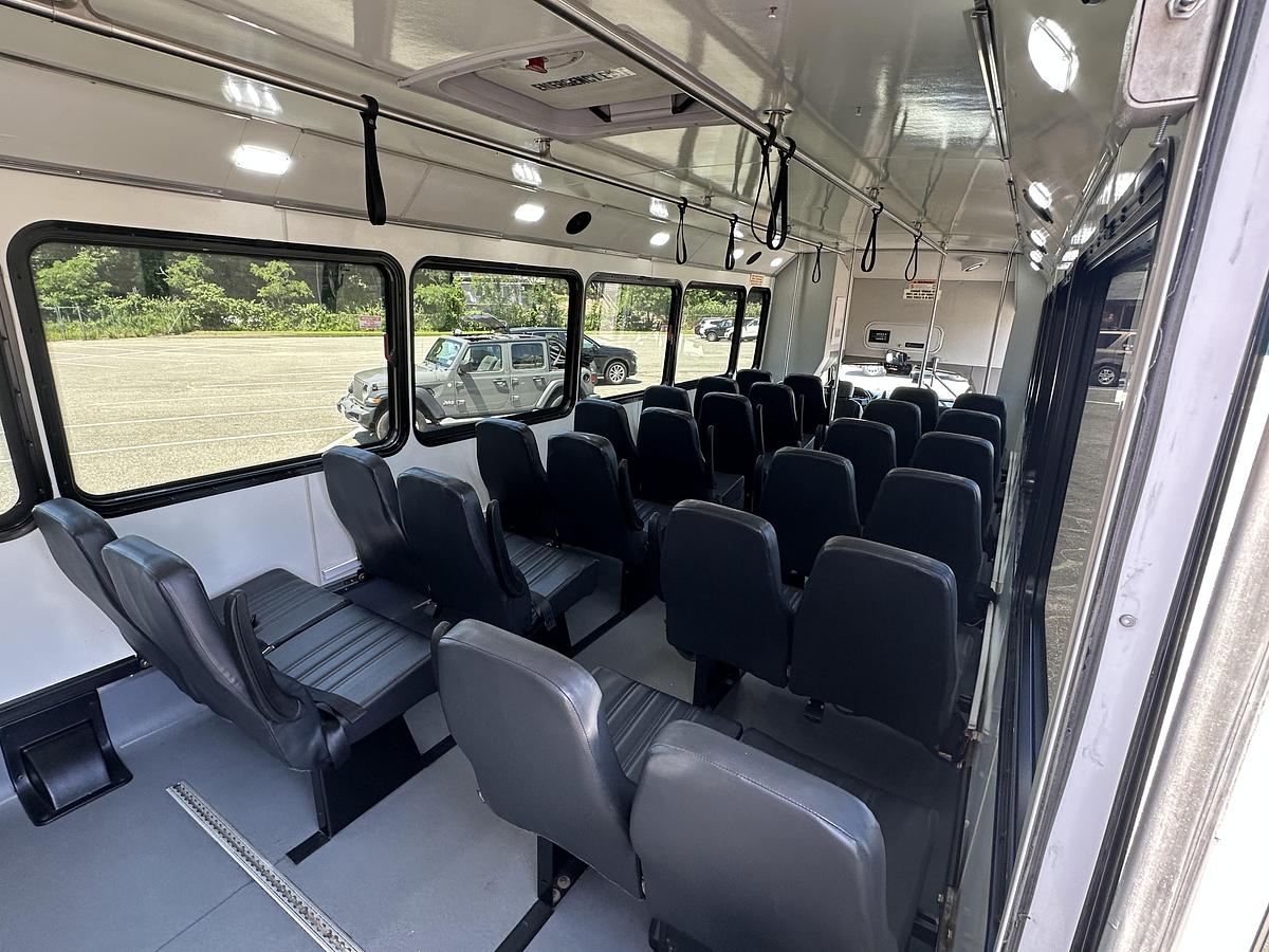 Refurbished 2018 Ford F550 Glaval Wheelchair Shuttle Bus 28 Passenger 2 Wheelchair