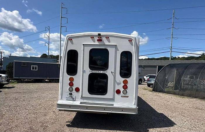 Refurbished 2016 Ford E-450 18/2 WHEELCHAIR SHUTTLE BUS