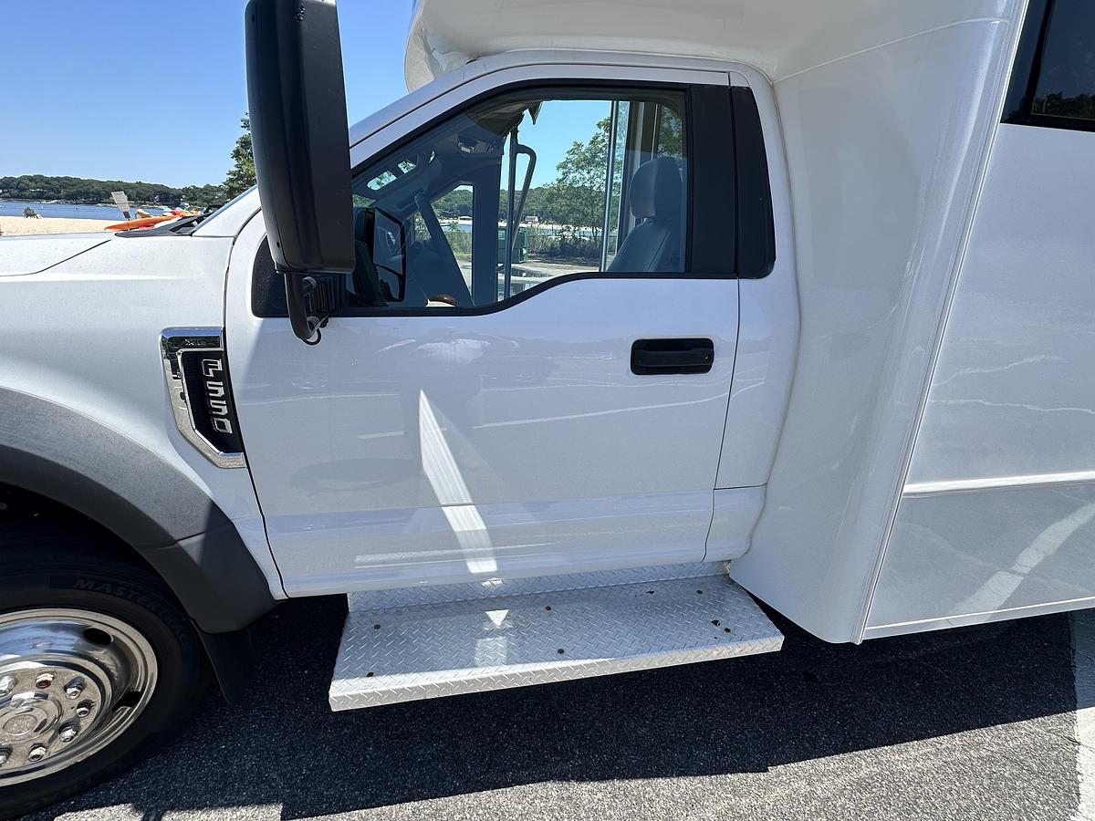Refurbished 2018 Ford F550 Glaval Wheelchair Shuttle Bus 28 Passenger 2 Wheelchair
