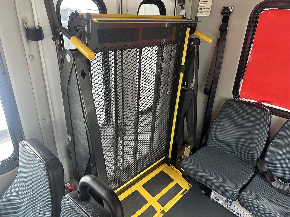 Used 2021 Ford E-450 24/2 Wheelchair Shuttle Bus