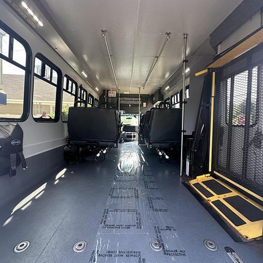 Refurbished 2017 Ford E-450 NON CDL 12 / 4 WHEELCHAIR SHUTTLE BUS