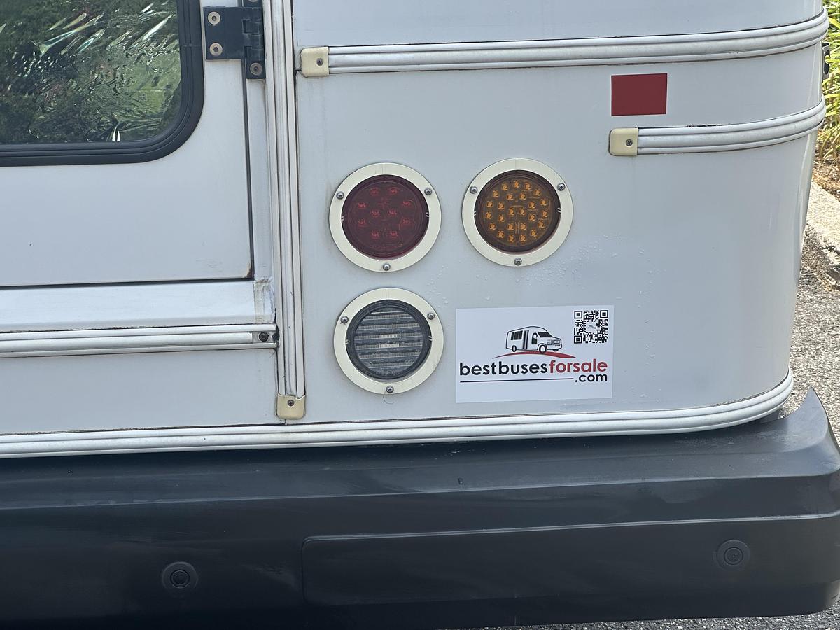 Refurbished 2017 Ford E-450