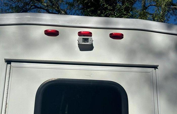 Used 2015 Ford E-350 Non CDL 8/4 Wheelchair Shuttle Bus