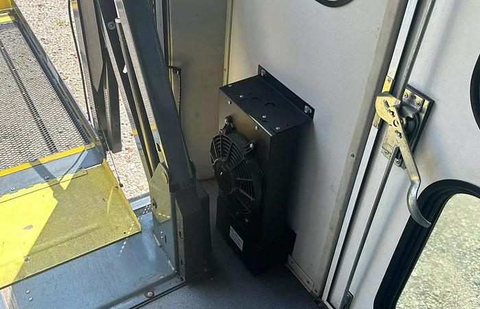 Refurbished 2017 Ford E450 NON CDL 14 / 2 WHEELCHAIR SHUTTLE BUS