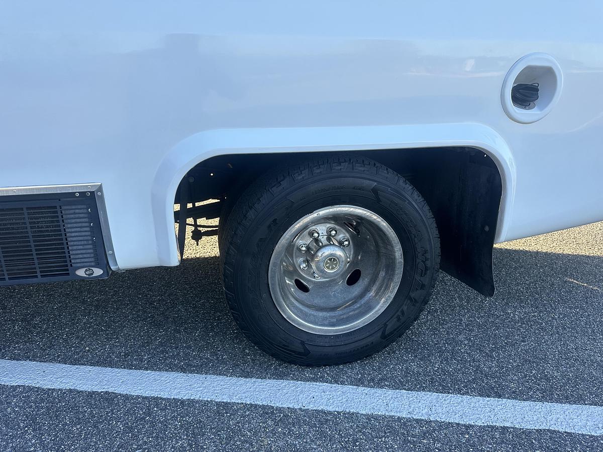 Refurbished 2018 Ford E-350 Non-CDL 13/2 Wheelchair Shuttle Bus
