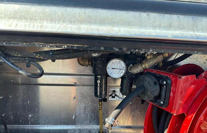 Refurbished 2017 Ford Transit T-350 SERVICE TRUCK W/COMPRESSOR & LIFT