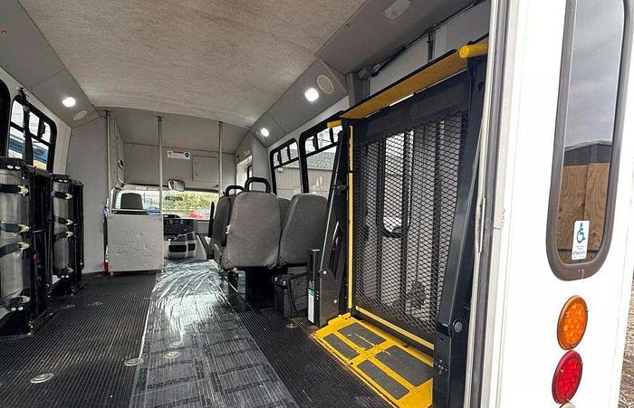Refurbished 2015 Ford E-350 Non CDL 8/4 Wheelchair Shuttle Bus