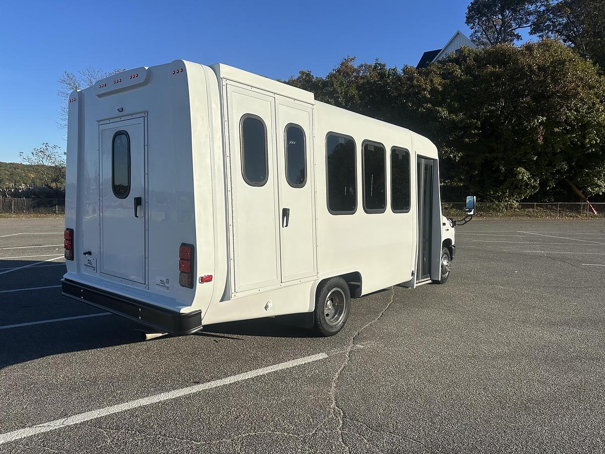 Refurbished 2018 Ford E-350 Non-CDL 13/2 Wheelchair Shuttle Bus