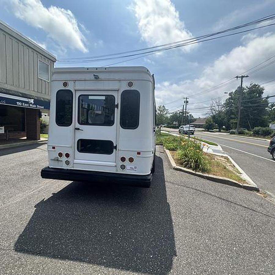 Refurbished 2017 Ford E-450 NON CDL 12 / 4 WHEELCHAIR SHUTTLE BUS