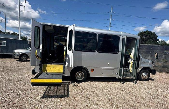 Refurbished 2017 Ford E450 NON CDL 14 / 2 WHEELCHAIR SHUTTLE BUS